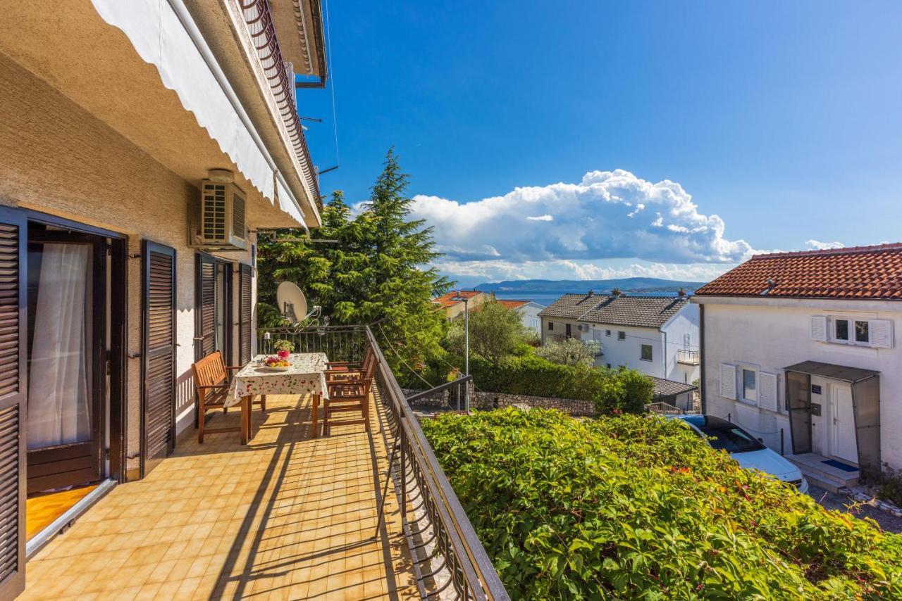 Apartment Suzy Dramalj Kültér fotó