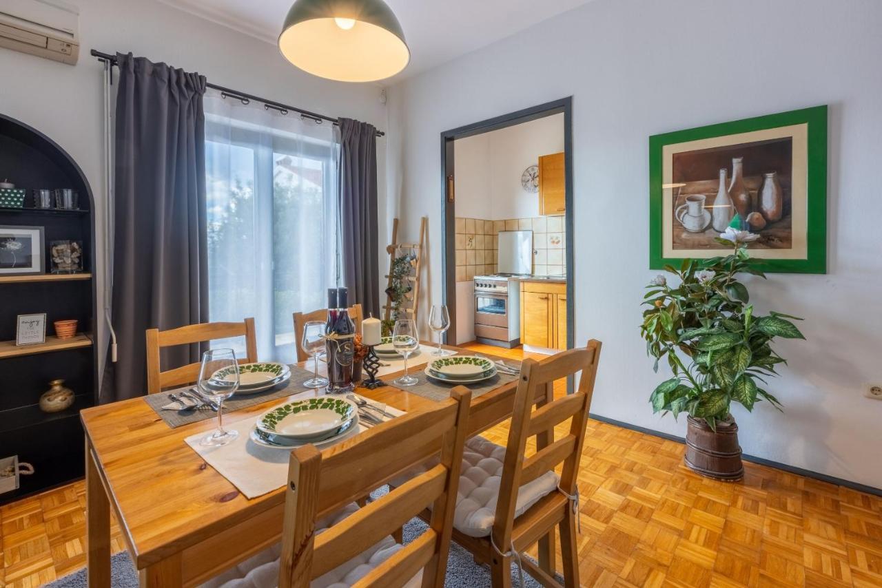 Apartment Suzy Dramalj Kültér fotó