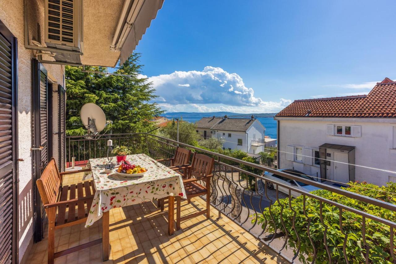 Apartment Suzy Dramalj Kültér fotó