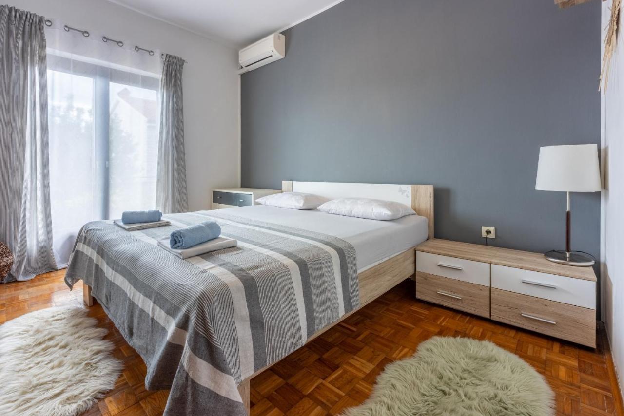 Apartment Suzy Dramalj Kültér fotó