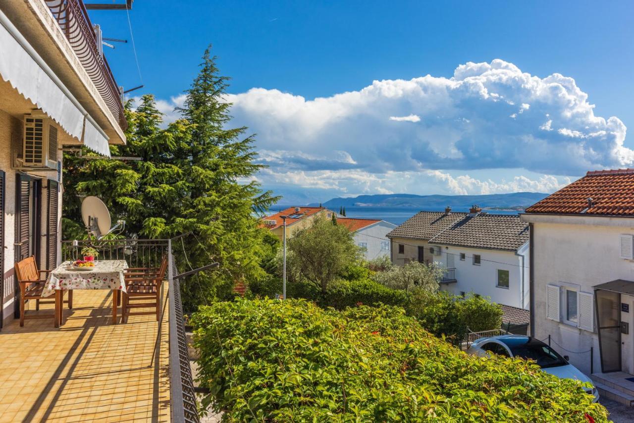 Apartment Suzy Dramalj Kültér fotó
