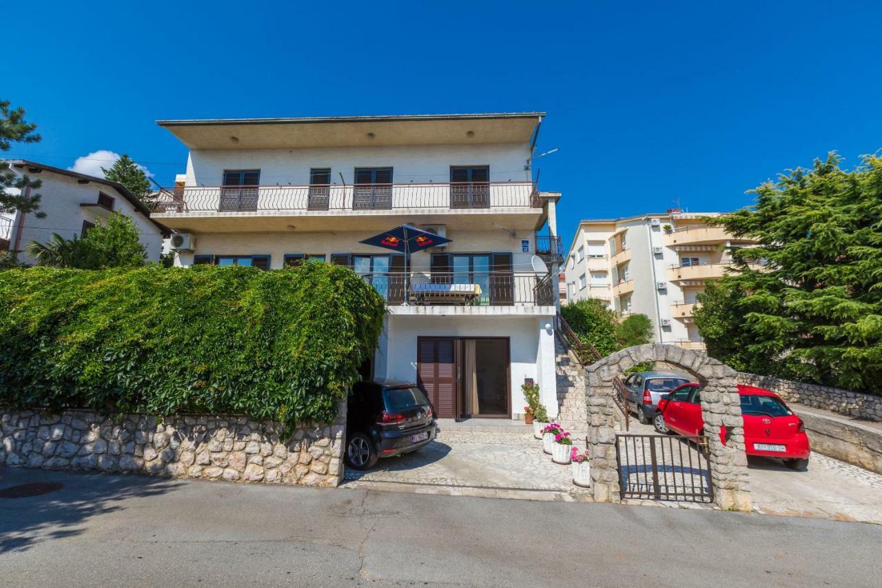 Apartment Suzy Dramalj Kültér fotó